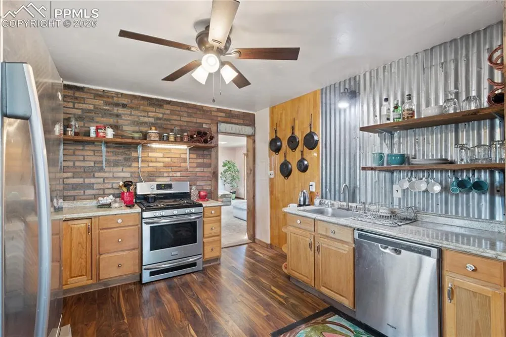 607 Navajo Avenue Simla, CO 80835