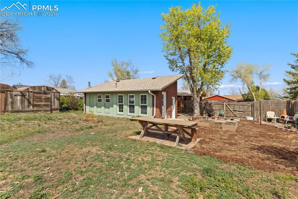 607 Navajo Avenue Simla, CO 80835