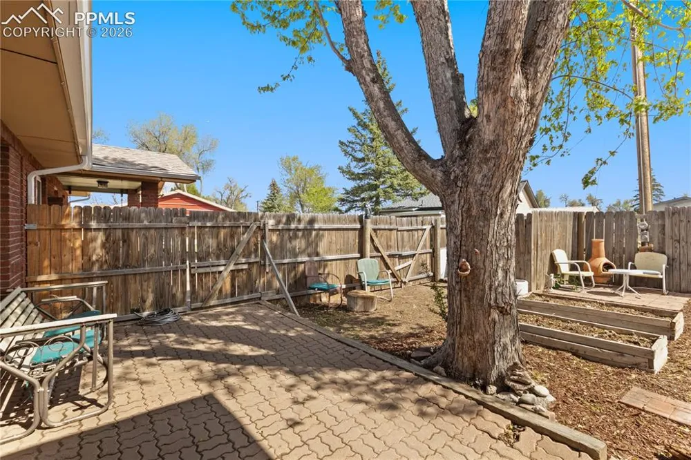 607 Navajo Avenue Simla, CO 80835