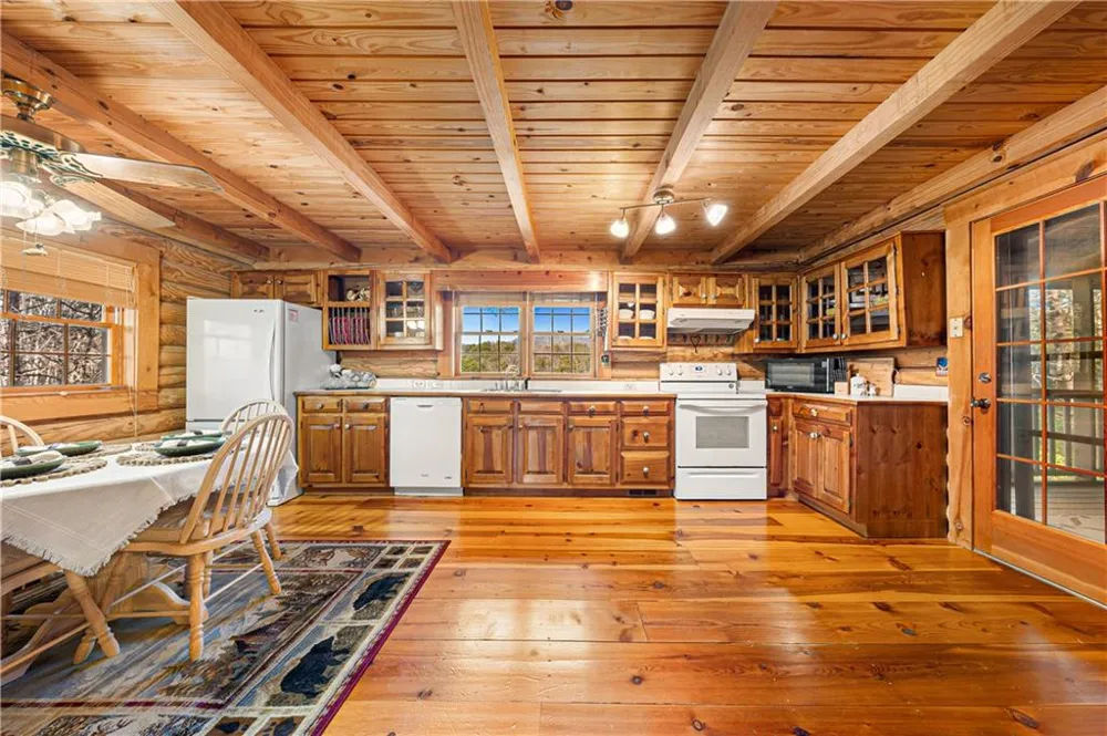 451 Pinecrest Road Sautee Nacoochee, GA 30571