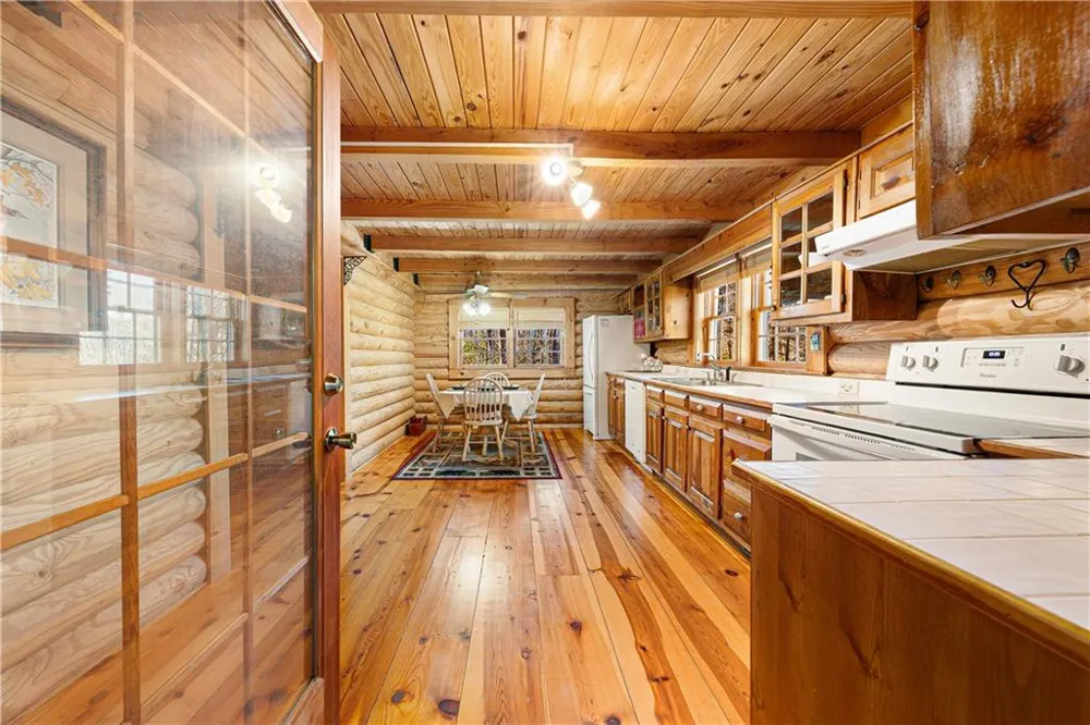 451 Pinecrest Road Sautee Nacoochee, GA 30571