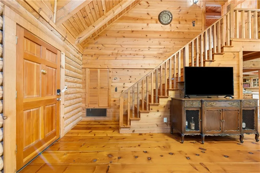 451 Pinecrest Road Sautee Nacoochee, GA 30571