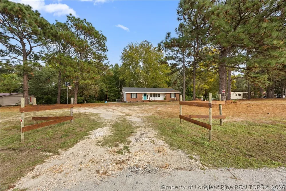 29844 Turnpike Road Wagram, NC 28396