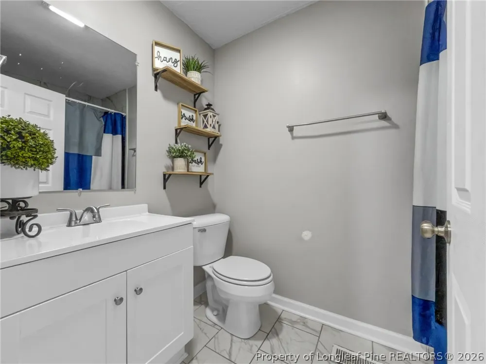 29844 Turnpike Road Wagram, NC 28396