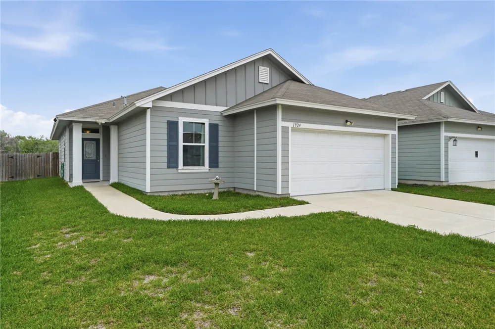 1924 Shellbank Avenue Aransas Pass, TX 78336