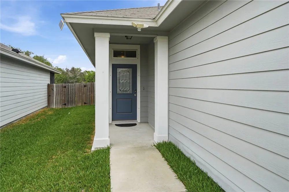1924 Shellbank Avenue Aransas Pass, TX 78336