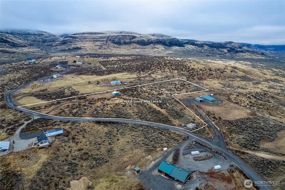 46435 Sunny Hills Lane Grand Coulee, WA 99133