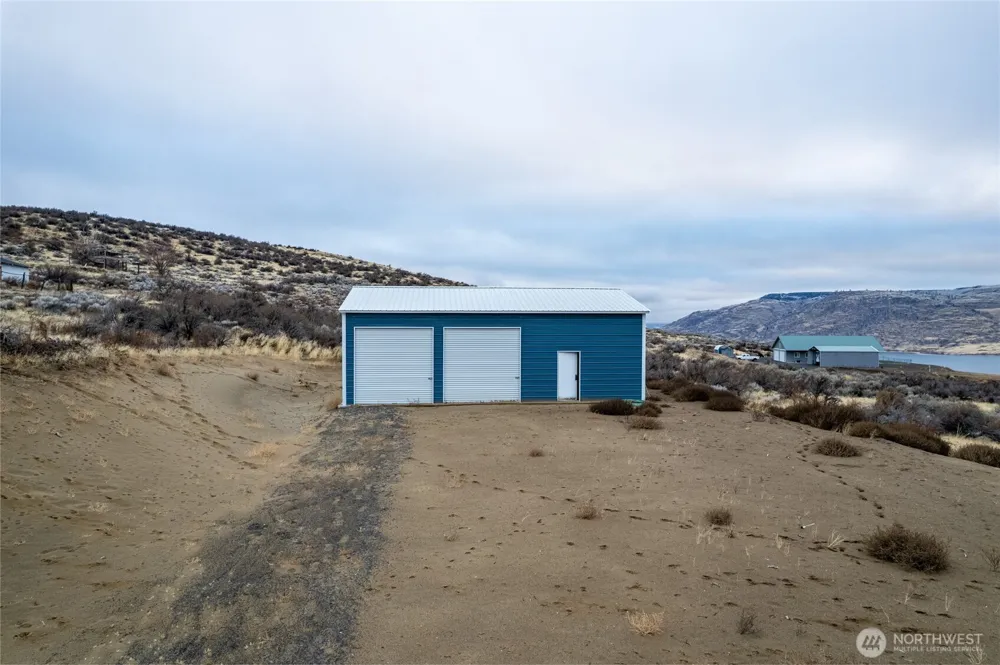 46435 Sunny Hills Lane Grand Coulee, WA 99133