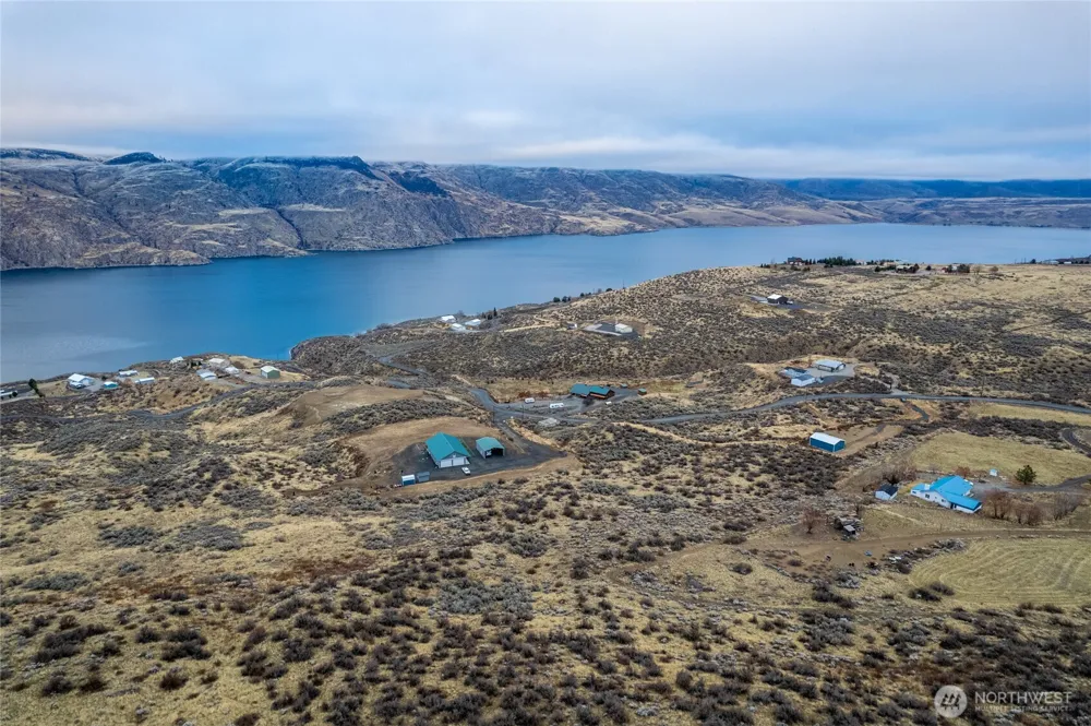 46435 Sunny Hills Lane Grand Coulee, WA 99133