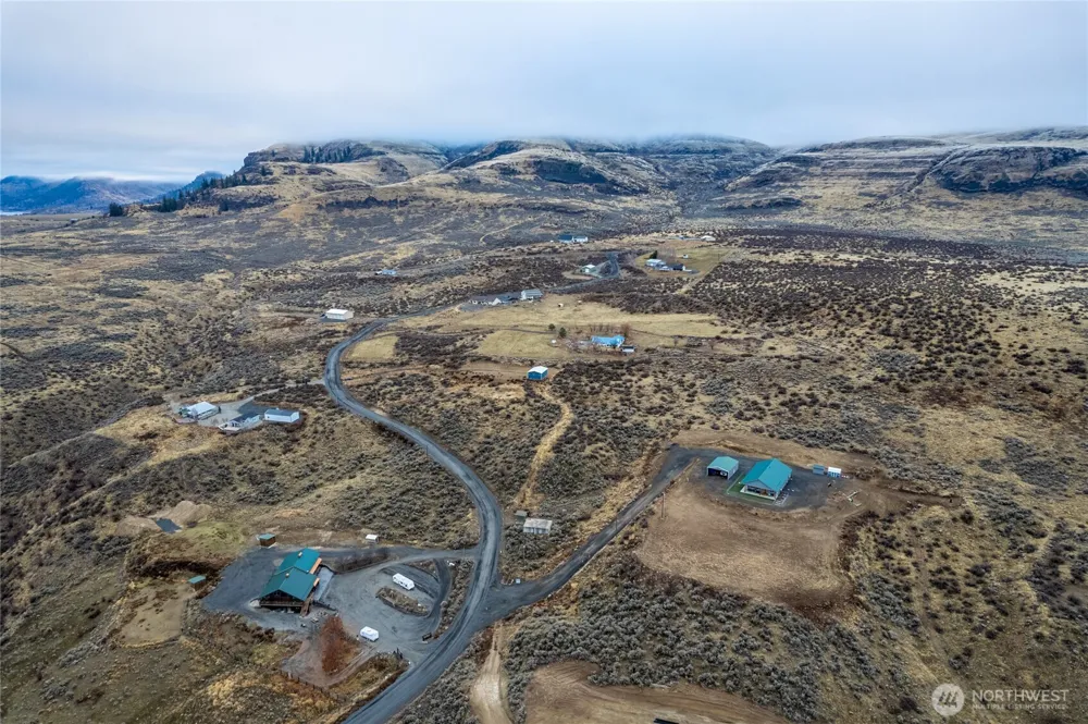 46435 Sunny Hills Lane Grand Coulee, WA 99133