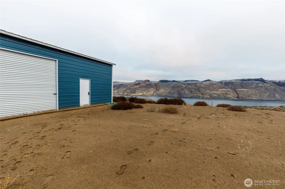 46435 Sunny Hills Lane Grand Coulee, WA 99133