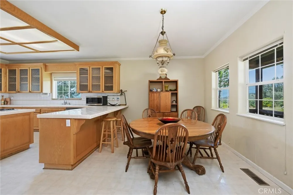 17860 Deer Hill Hidden Valley Lake, CA 95467