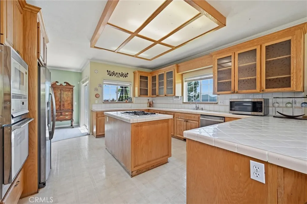 17860 Deer Hill Hidden Valley Lake, CA 95467