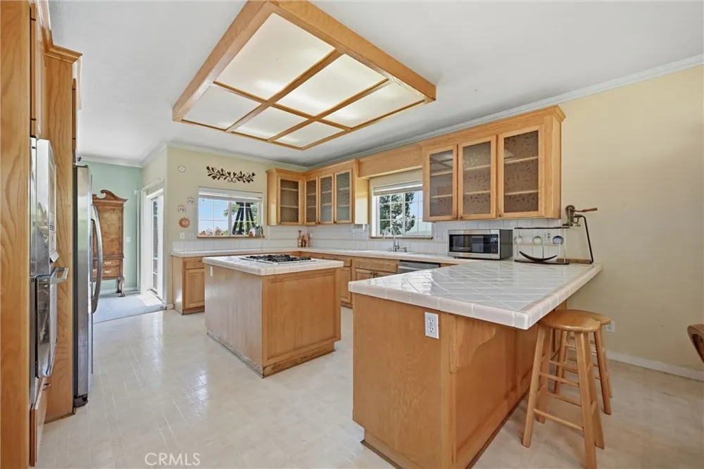 17860 Deer Hill Hidden Valley Lake, CA 95467
