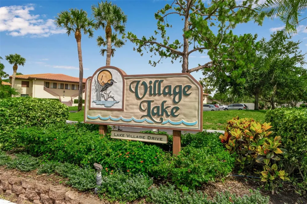 5224 LAKE VILLAGE DRIVE #67 Sarasota, FL 34235