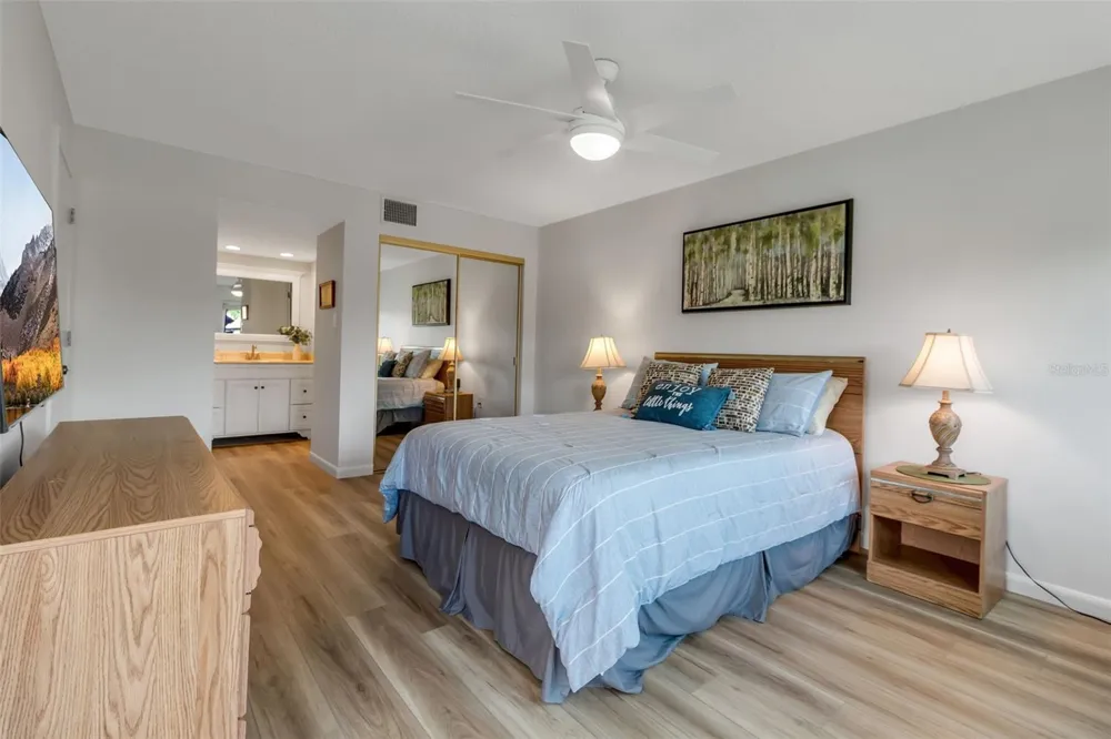 5224 LAKE VILLAGE DRIVE #67 Sarasota, FL 34235