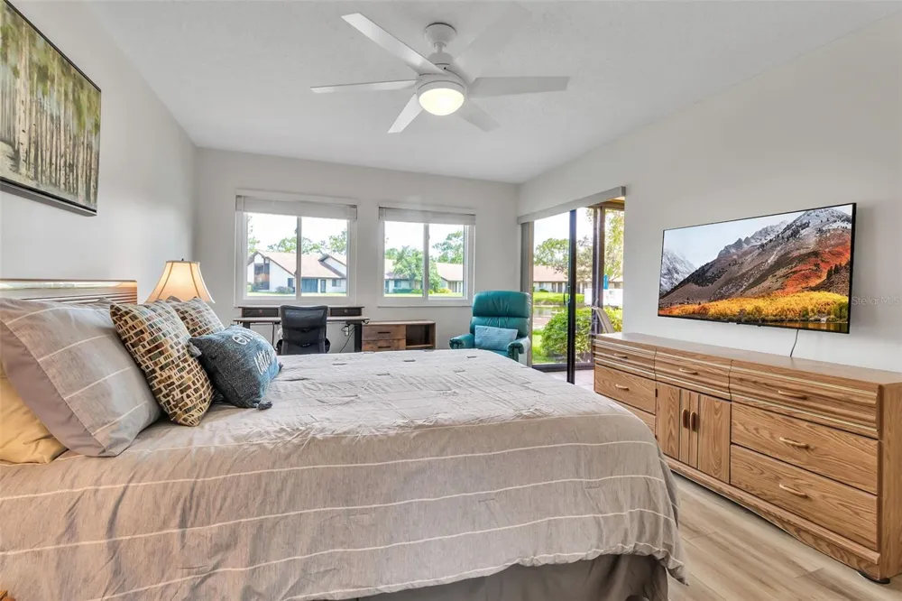 5224 LAKE VILLAGE DRIVE #67 Sarasota, FL 34235