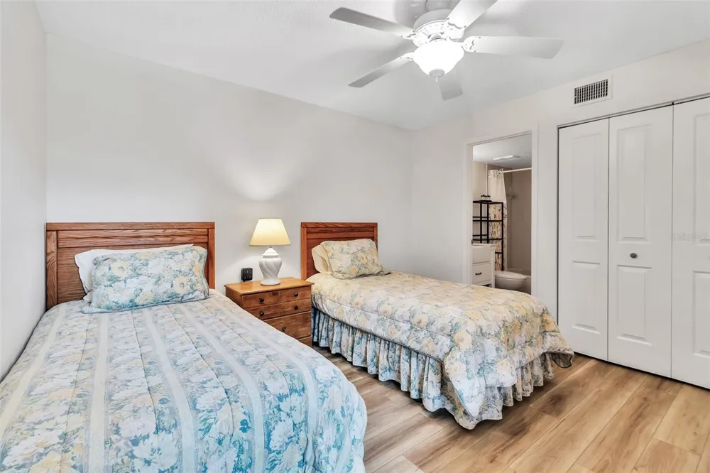 5224 LAKE VILLAGE DRIVE #67 Sarasota, FL 34235