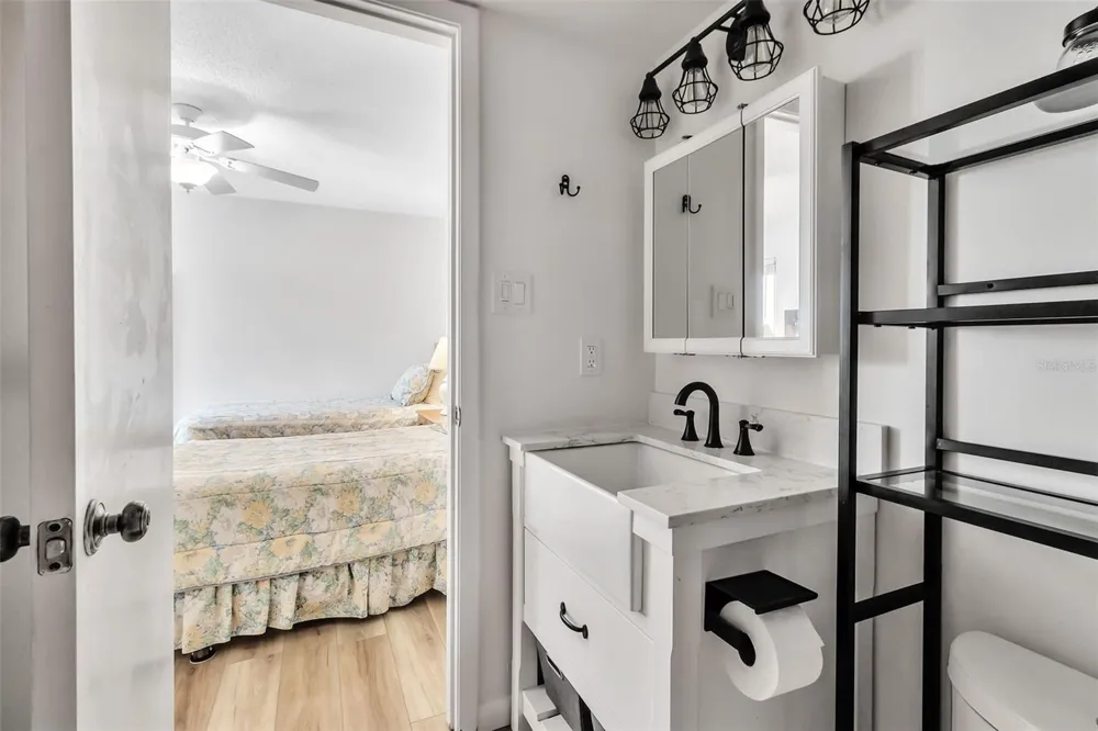 5224 LAKE VILLAGE DRIVE #67 Sarasota, FL 34235