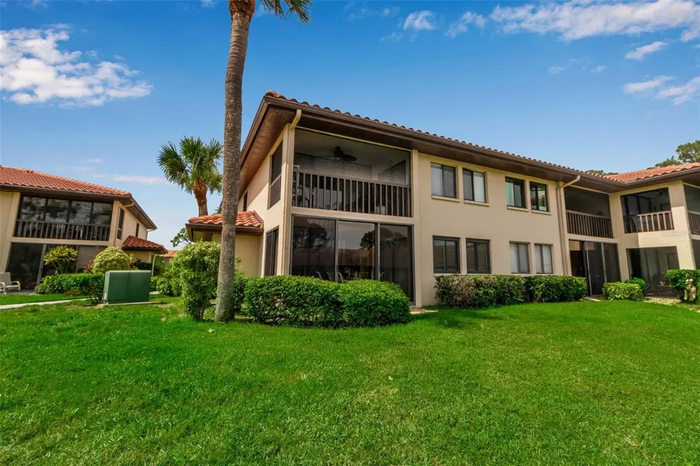 5224 LAKE VILLAGE DRIVE #67 Sarasota, FL 34235