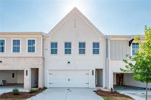 3744 Silvery Way