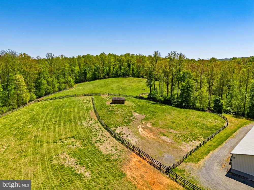7312 OAK LANE Marshall, VA 20115