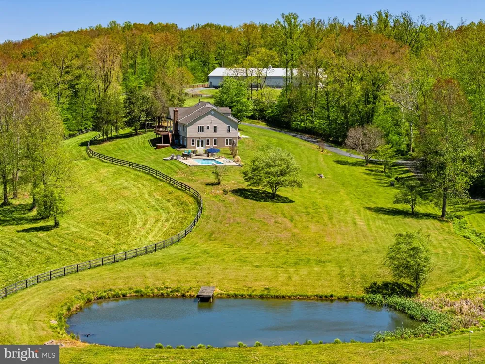 7312 OAK LANE Marshall, VA 20115