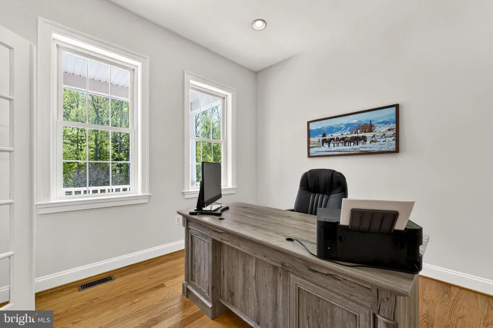 7312 OAK LANE Marshall, VA 20115