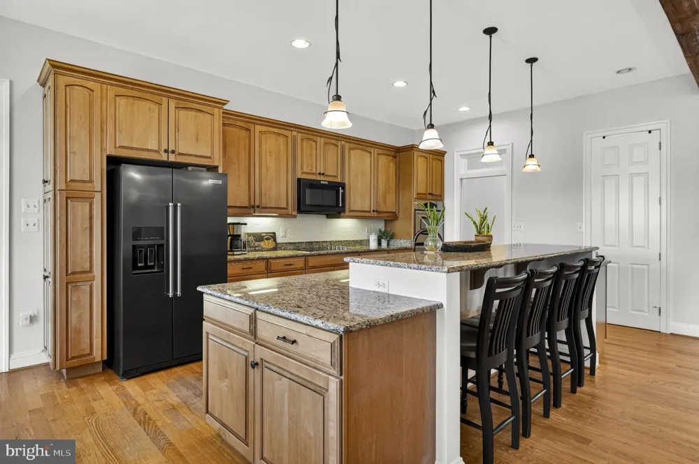 7312 OAK LANE Marshall, VA 20115