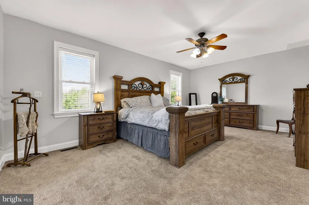 7312 OAK LANE Marshall, VA 20115