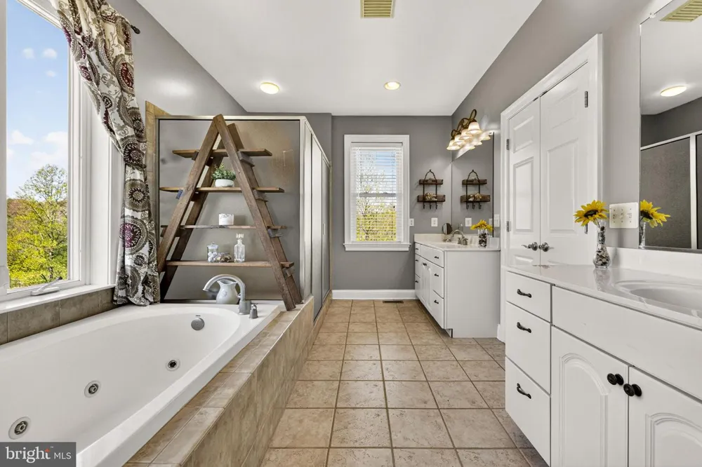 7312 OAK LANE Marshall, VA 20115