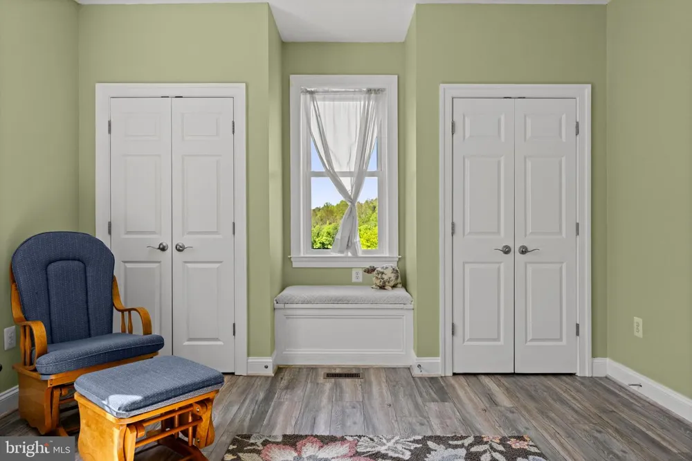 7312 OAK LANE Marshall, VA 20115