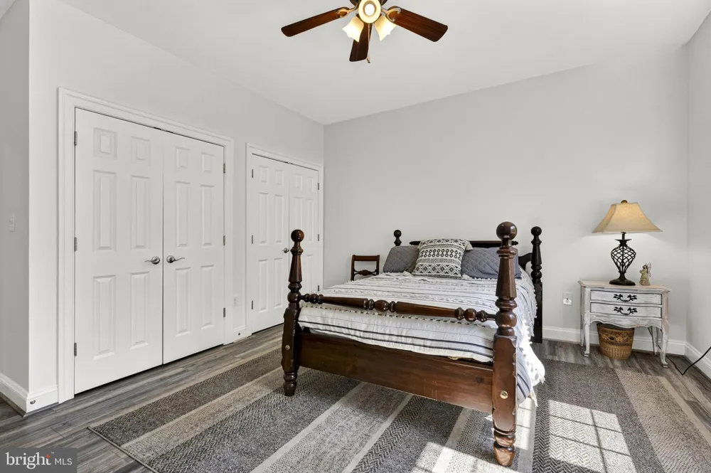 7312 OAK LANE Marshall, VA 20115