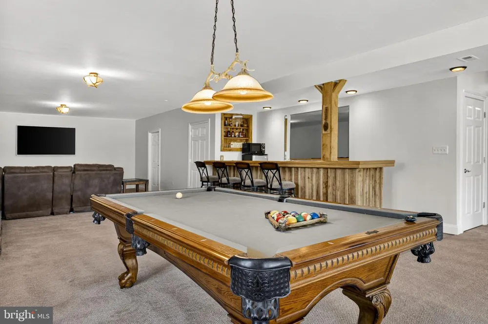 7312 OAK LANE Marshall, VA 20115