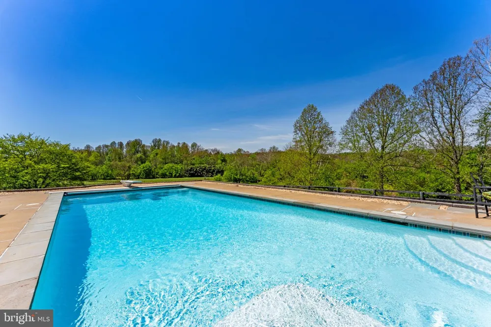 7312 OAK LANE Marshall, VA 20115
