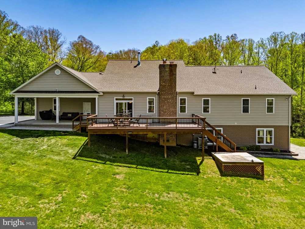 7312 OAK LANE Marshall, VA 20115