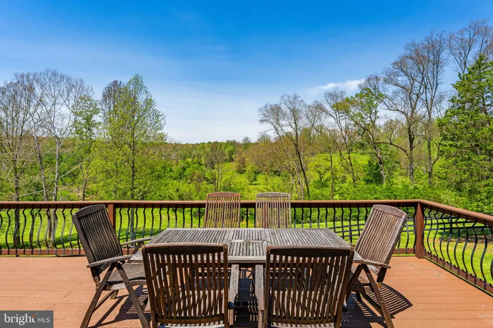 7312 OAK LANE Marshall, VA 20115