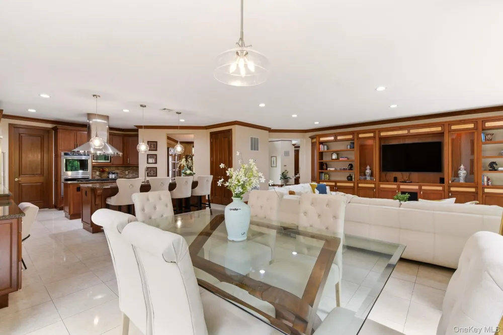3 Olde Hamlet Drive Jericho, NY 11753