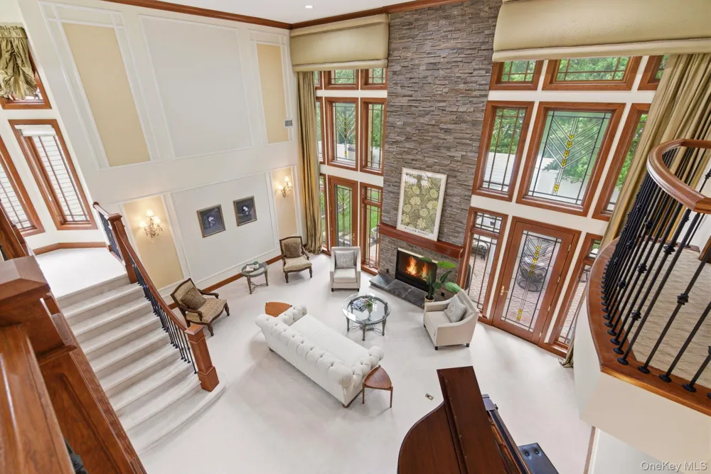 3 Olde Hamlet Drive Jericho, NY 11753