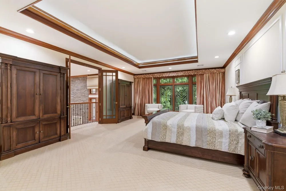 3 Olde Hamlet Drive Jericho, NY 11753