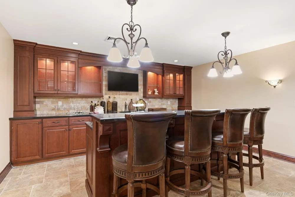 3 Olde Hamlet Drive Jericho, NY 11753