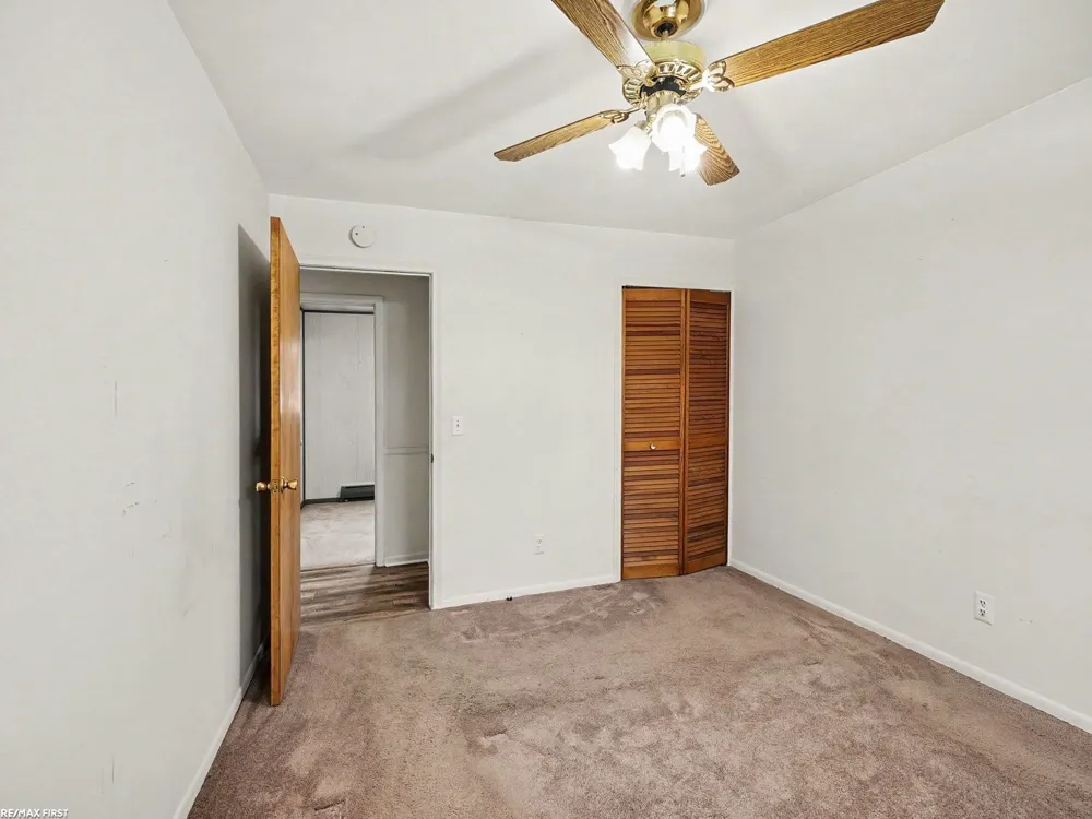 371 Colonial Lane Algonac City, MI 48001