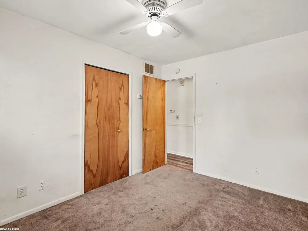 371 Colonial Lane Algonac City, MI 48001