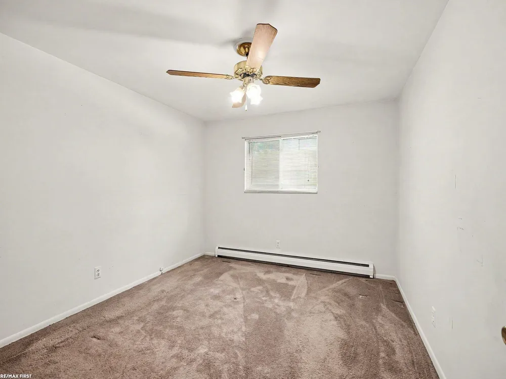 371 Colonial Lane Algonac City, MI 48001