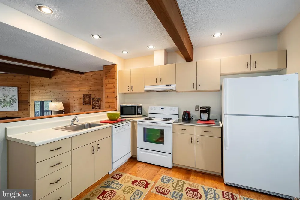 58 BRIGHT PASSAGE #6B Mc Henry, MD 21541