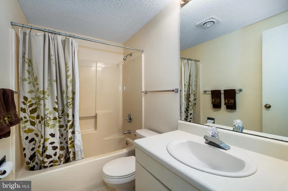 58 BRIGHT PASSAGE #6B Mc Henry, MD 21541