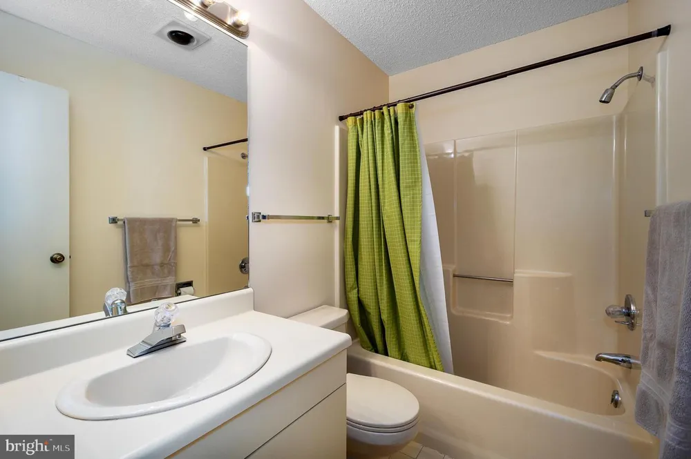 58 BRIGHT PASSAGE #6B Mc Henry, MD 21541