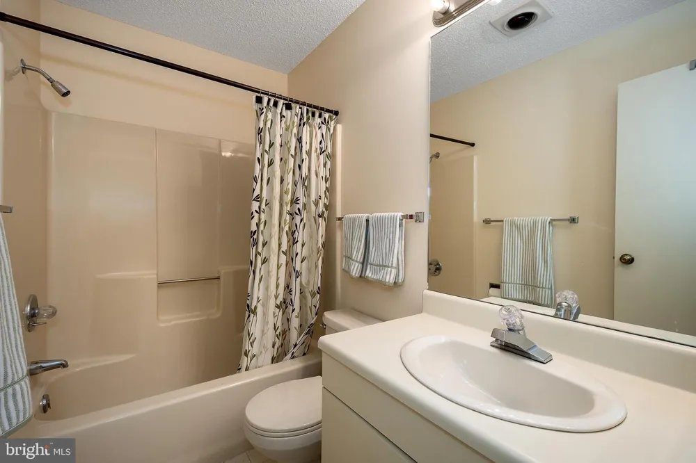 58 BRIGHT PASSAGE #6B Mc Henry, MD 21541