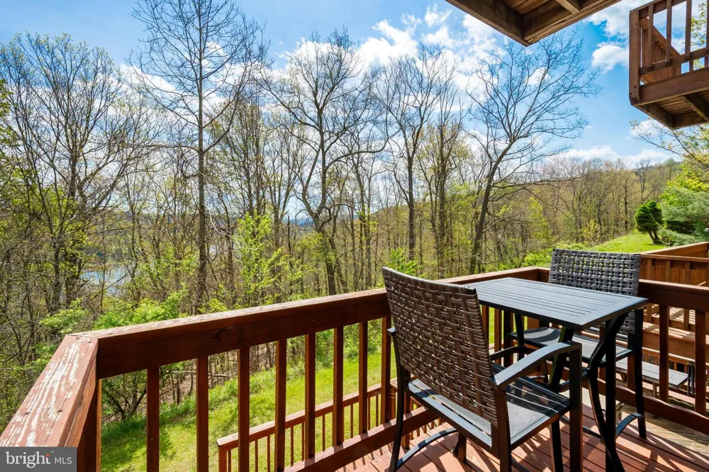 58 BRIGHT PASSAGE #6B Mc Henry, MD 21541