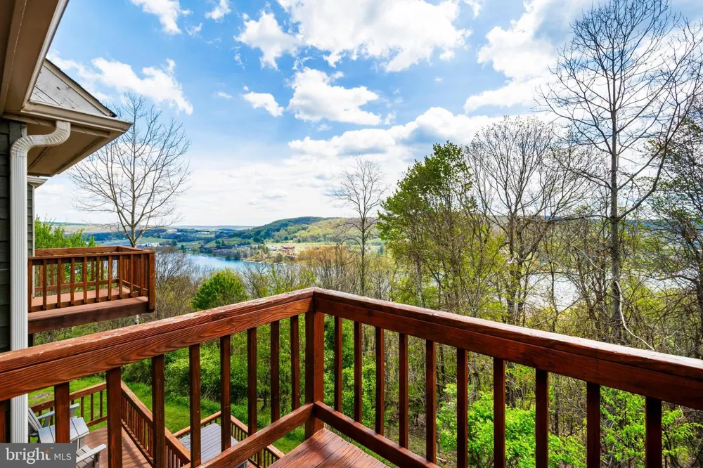 58 BRIGHT PASSAGE #6B Mc Henry, MD 21541